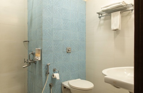 Uttukuli Hotel | Ginger Tirupur