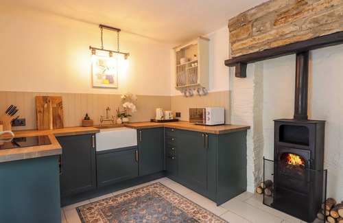 Mey Cottage | GINGERBREAD HOUSE, romantic, country holiday cottage in Thurso