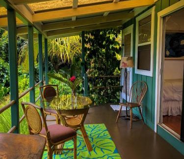 Kealakekua Apartment | Gingerhill Farm Retreat