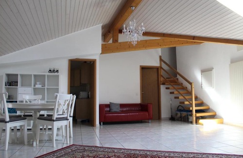 Novazzano Apartment | gioiAcasa