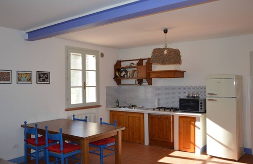 Castiglione della Pescaia Apartment | Girasole - Cozy, bright vacation apartment with pool, large garden near the sea