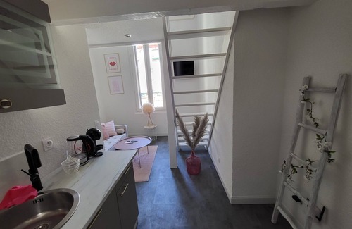 Saint-Assiscle Apartment | Girly T2 Neuf Clim Netflix Cosy Centre Ville Gare