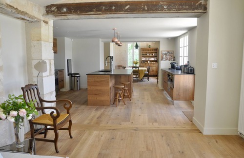 La Riviere House | Girondine nineteenth fully renovated in the heart of vineyards. Pool/Park.