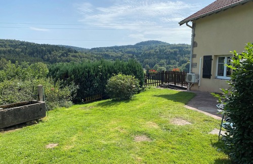 La Chapelle-devant-Bruyeres Apartment | Gîte (3) in an old farmhouse in the heart of nature