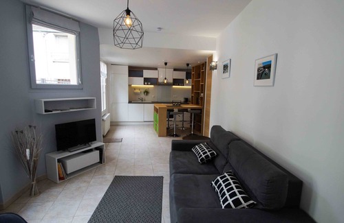 Moret-sur-Loing House | Gîte 1 to 4 people, renovated stone house in the heart of Moret-sur-Loing