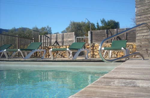 Les Vans House | Gite 4/6 Personnes Dans Village de Gites Familial