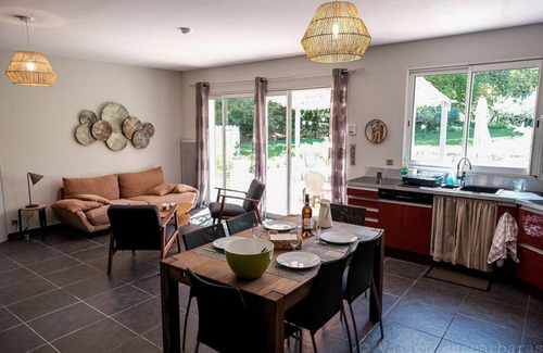 Saint-Didier Cottage | Gîte 4* Le Vallon du Barbaras -in the countryside and in the heart of the village of Saint-Didier
