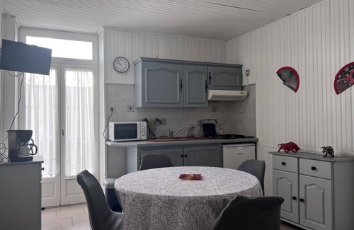 Autignac Apartment | Gite 4 persons
