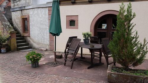 Langensoultzbach Apartment | GITE A LA PETITE FONTAINE-PLAIN PIED-MAISON ALSACIENNE RENOVEE AVEC PASSION-4 PERS-4nuitées minimum