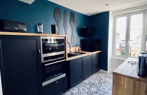 Grandcamp-Maisy Apartment | Gîte "Au bord des Embruns" 4 to 6 Pers in the heart of the Landing Beaches.
