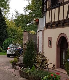 Langensoultzbach House | GITE AU PETIT RUISSEAU-Etage et combles-maison alsacienne 4 personnes 4 nuitées minimum
