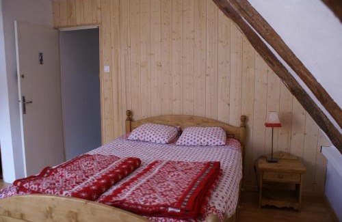 Cathervielle House | Gite Auberge La Soulan - gite de montagne