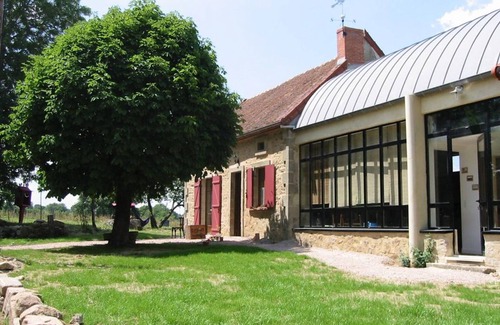 Beaune-d'Allier Cottage | Gite Beaune-d'Allier, 4 bedrooms, 8 persons