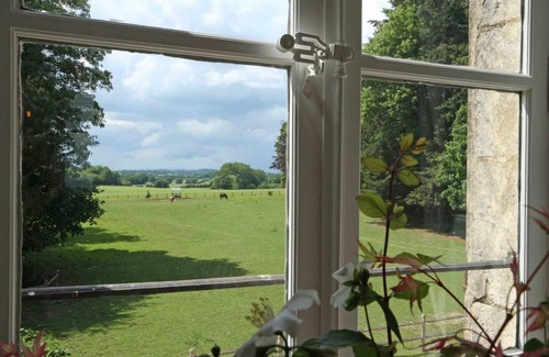 Bellavilliers Cottage | Gite Bellavilliers, 6 bedrooms, 14 persons