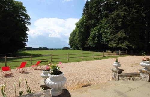 Bellavilliers Cottage | Gite Bellavilliers, 6 bedrooms, 14 persons