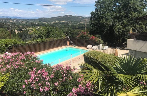 Salavas Cottage | GITE CADES-MAS OF OLD OAK-WITH POOL IN PEACE