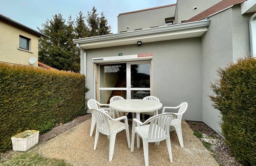 Cayres Cottage | Gite Cayres, 2 bedrooms, 7 persons