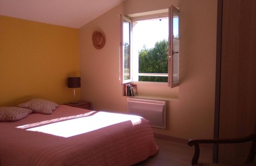 Champagnac-de-Belair Cottage | Gite Champagnac-de-Belair, 2 bedrooms, 4 persons