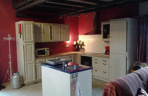 Cerfontaine Apartment | Gîte close to the clock