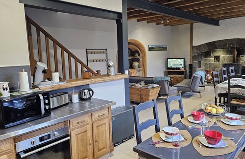 Tournemire House | Gite de Campagne au Pied des Montagnes à Tournemire