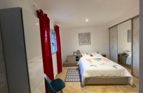 Lavardens House | Gite de L'Enclos