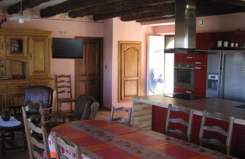 Rieupeyroux Cottage | GITE DE LA MAYNOBE - QUIET AND COMFORT