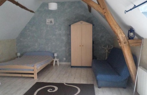 La Celle-Saint-Avant House | gite des copains du grignon
