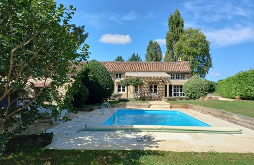 Sauveterre-la-Lemance Cottage | Gîte des Lavandes with private pool