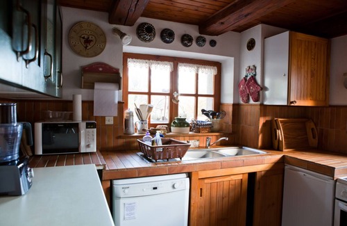 Sainte-Croix-aux-Mines Cottage | Gîte du Pré au Miel in a peaceful setting in the heart of Alsace. Ideal for families and small groups