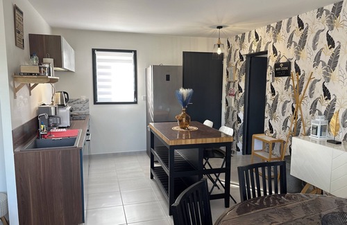 Gy-en-Sologne House | Gîte du Lavoir with air conditioning, near the Beauval Zoo with 4 bedrooms
