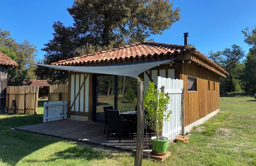 Parentis-en-Born House | Gîte du rucher d'Esleys in the heart of nature, close to the lake and ocean