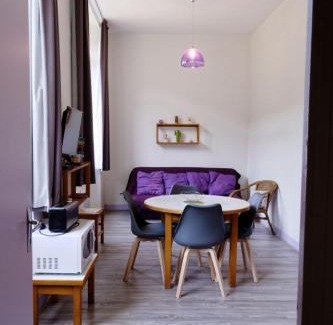 Laval-sur-Luzege House | Gite ecole