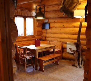 Janvry House | Gite En Rondins