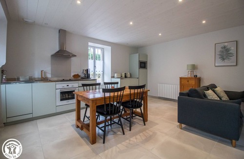 Jassat House | gite farmhouse independent house 2 people in MUROL