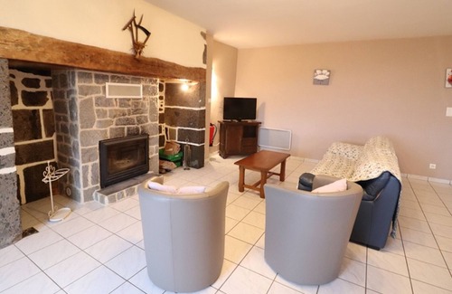 Fontanges Cottage | Gite Fontanges, 2 bedrooms, 5 persons