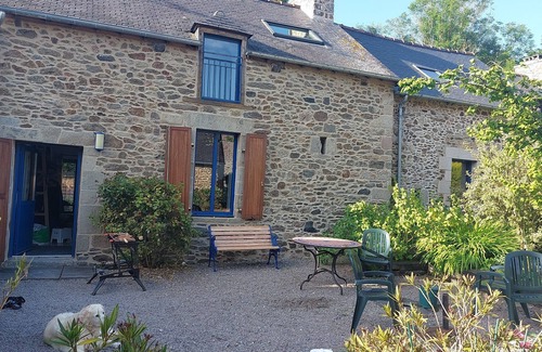 Corseul Cottage | Gîte for 8 people in a charming house, 10 minutes from the sea