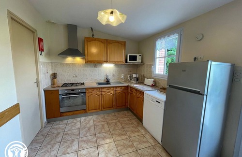 Saint-Martin-des-Tilleuls Cottage | Gite Saint-Martin-des-Tilleuls, 3 bedrooms, 6 persons