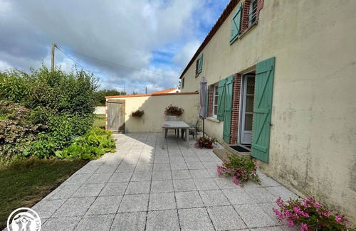 Saint-Martin-des-Tilleuls Cottage | Gite Saint-Martin-des-Tilleuls, 3 bedrooms, 6 persons