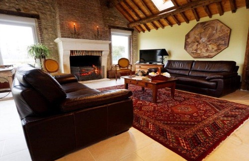 Marchais Cottage | Gite in Aisne with 5 bedrooms