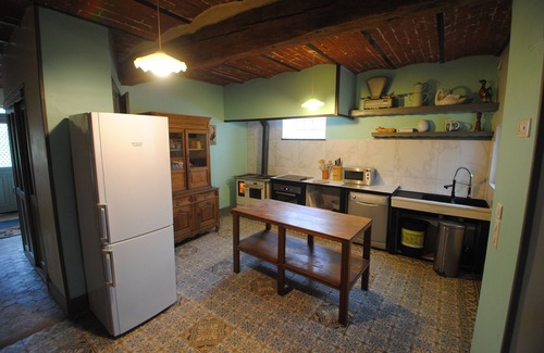 Marchais Cottage | Gite in Aisne with 5 bedrooms