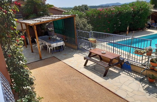 Boisset-et-Gaujac House | Gite in detached house has boisset and gaujac