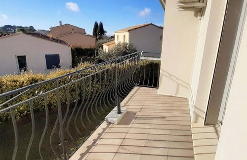 Saint-Didier Apartment | Gîte in Provence with swimming pool, near Mont Ventoux
