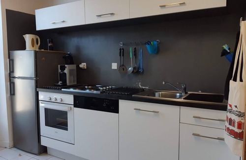 Sallertaine House | Gîte in the heart of an artists' village - close to the ocean - marsh views