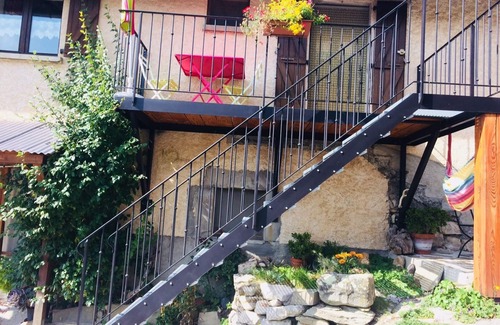 Saint-Etienne-en-Devoluy Cottage | Gîte in the heart of nature, cool, calm and magnificent view