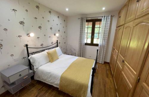Saint-Martial-Viveyrol House | Gite Jeanroy a Cheerful 2 Bedroom Rural Gite