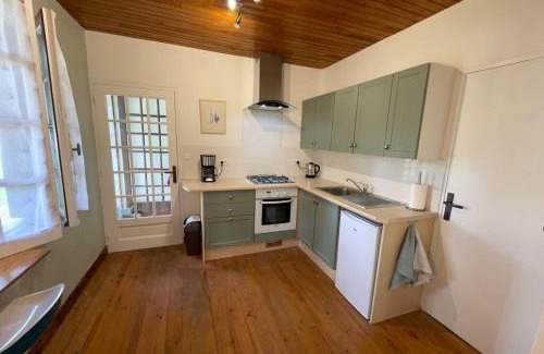 Saint-Martial-Viveyrol House | Gite Jeanroy a Cheerful 2 Bedroom Rural Gite