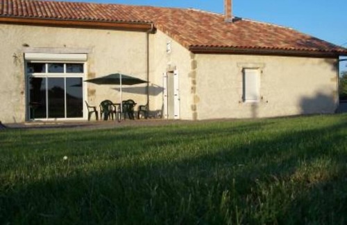 Ambernac Cottage | Gite l'hirondelle with heated indoor pool for 6 people