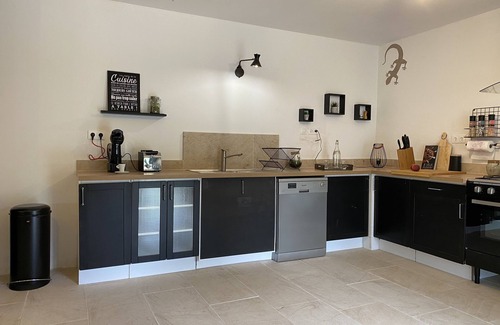 Prailles House | Gîte La Louise close to the Marais Poitevin, charming farmhouse with swimming pool and spa