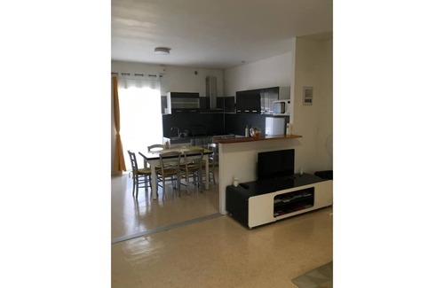 Decazeville Apartment | Gite - La Maison D'isa