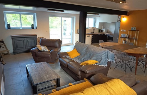Kernascleden House | Gite - La Maison * Ideal for relaxing with family or friends